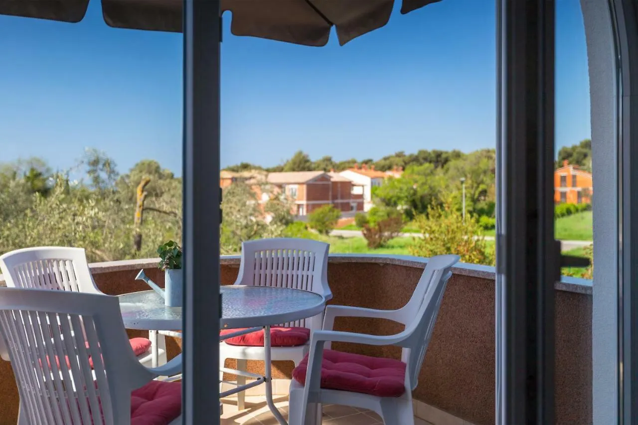 Villa Marizella Premantura 0*,  Croazia