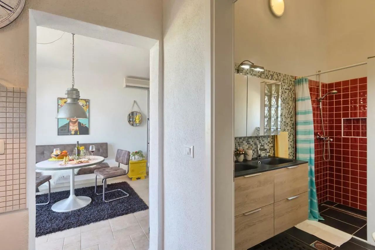 Apartment Villa Marizella Premantura Kroatien
